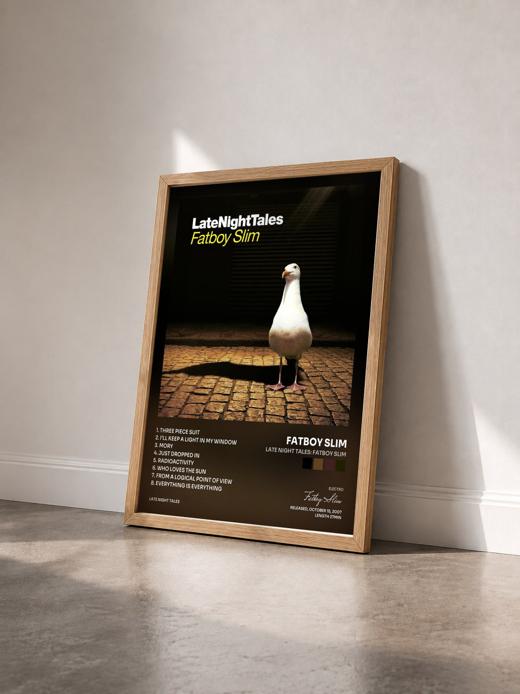 #bois Tableau de l'album Late Night Tales: Fatboy Slim de Fatboy Slim vu de trois quarts, cadre en bois brut