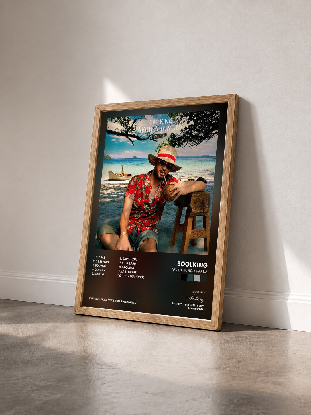 #bois Tableau de l'album Africa Jungle Part.2 de Soolking vu de trois quarts, cadre en bois brut