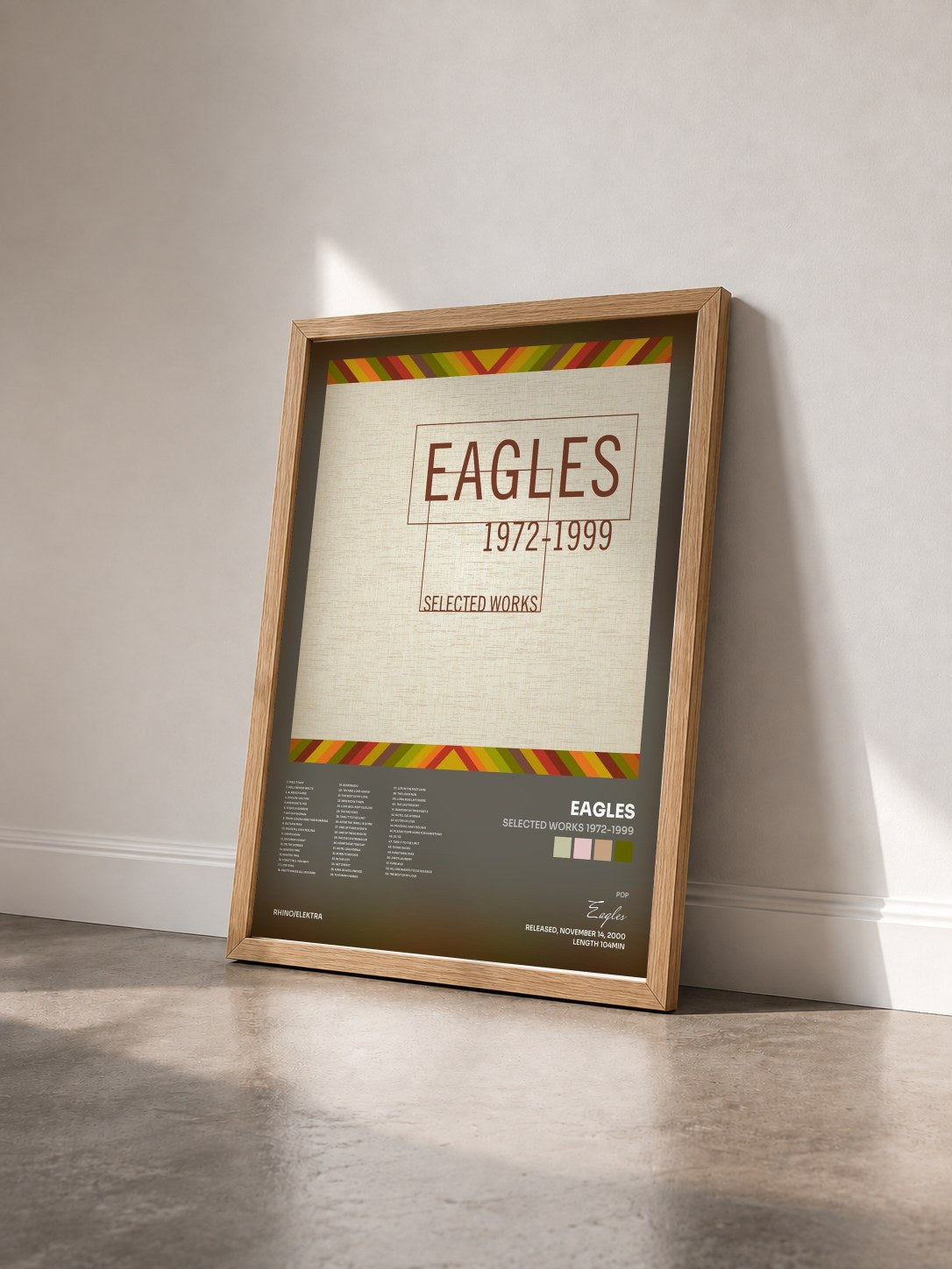 #bois Tableau de l'album Selected Works 1972-1999 de Eagles vu de trois quarts, cadre en bois brut