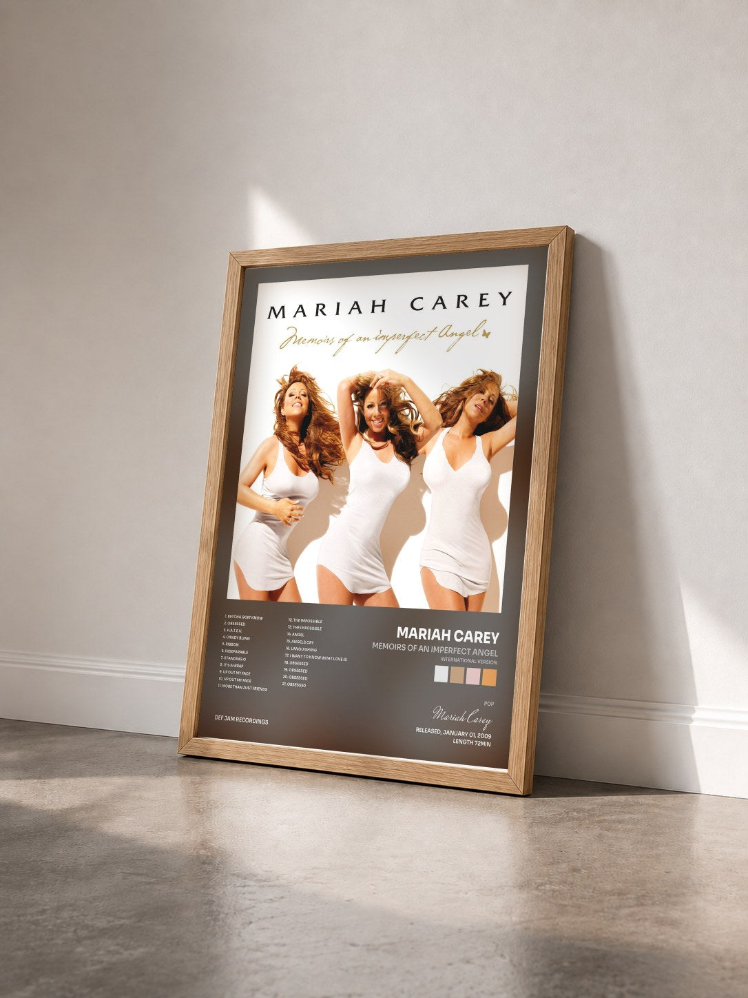 #bois Tableau de l'album Memoirs of an imperfect Angel (International Version) de Mariah Carey vu de trois quarts, cadre en bois brut