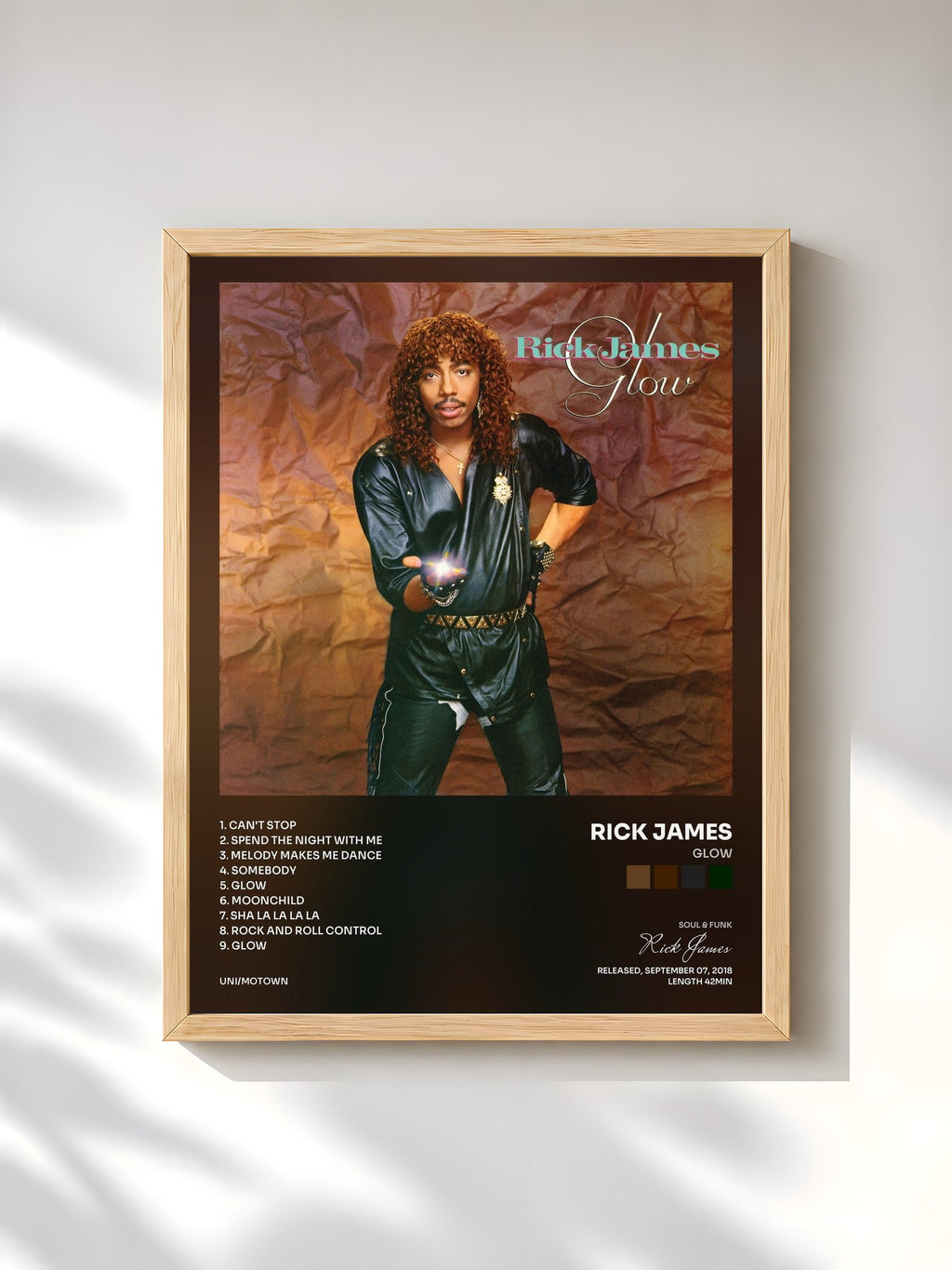#bois Tableau de l'album Glow de Rick James, cadre en bois brut, imprimé et encadré en France