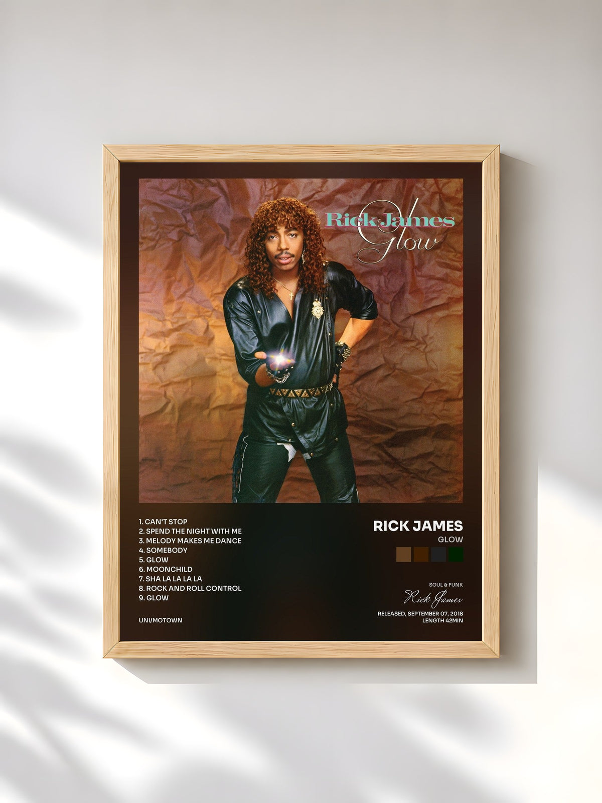 #bois Tableau de l'album Glow de Rick James, cadre en bois brut, imprimé et encadré en France