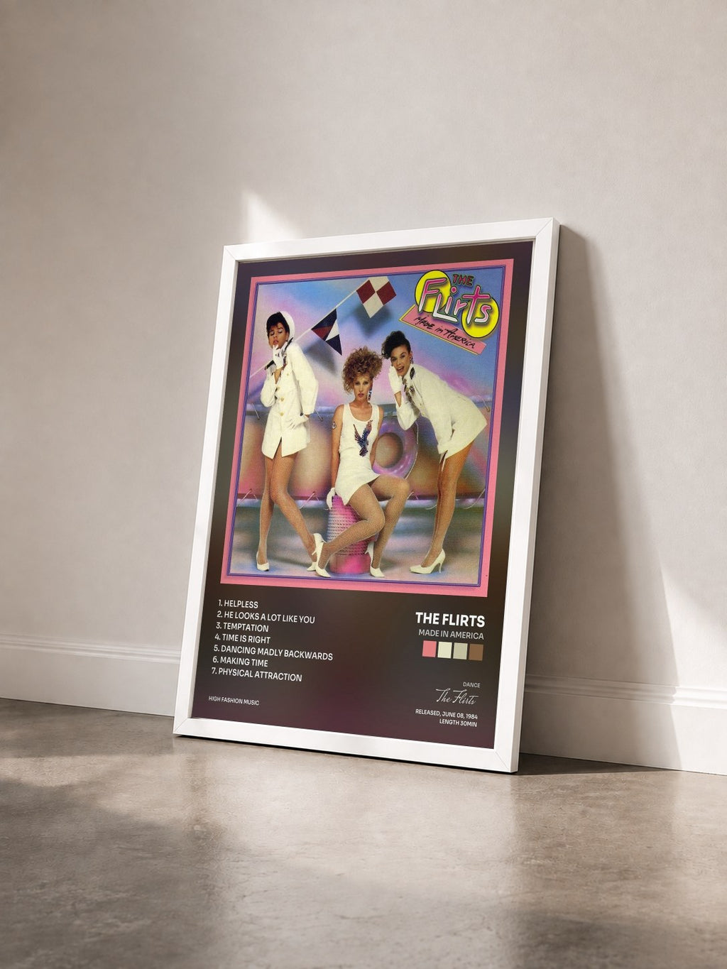 #blanc Tableau de l'album Made In America de The Flirts vu de trois quarts, cadre blanc