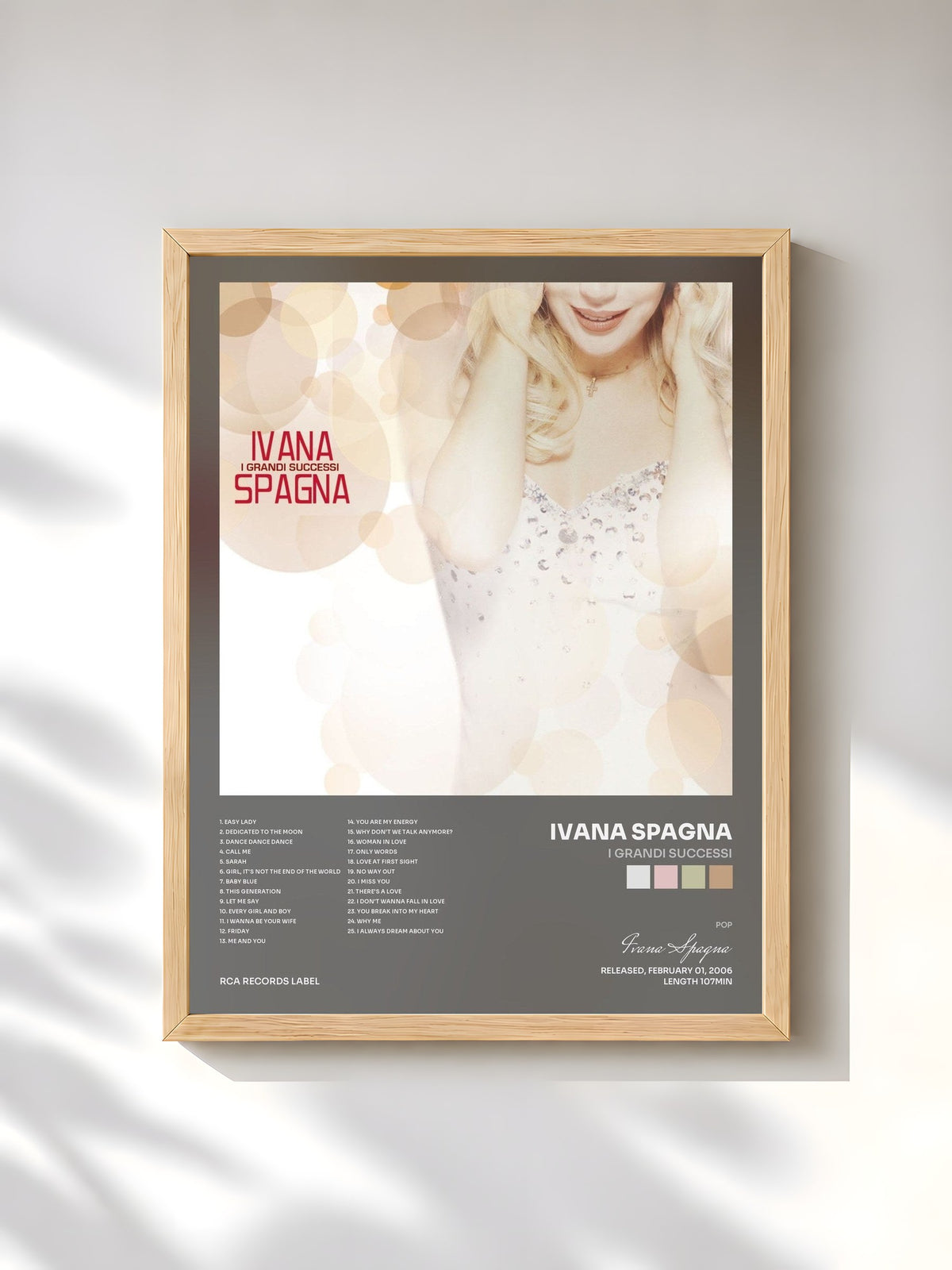 #bois Tableau de l'album I Grandi Successi de Ivana Spagna, cadre en bois brut, imprimé et encadré en France