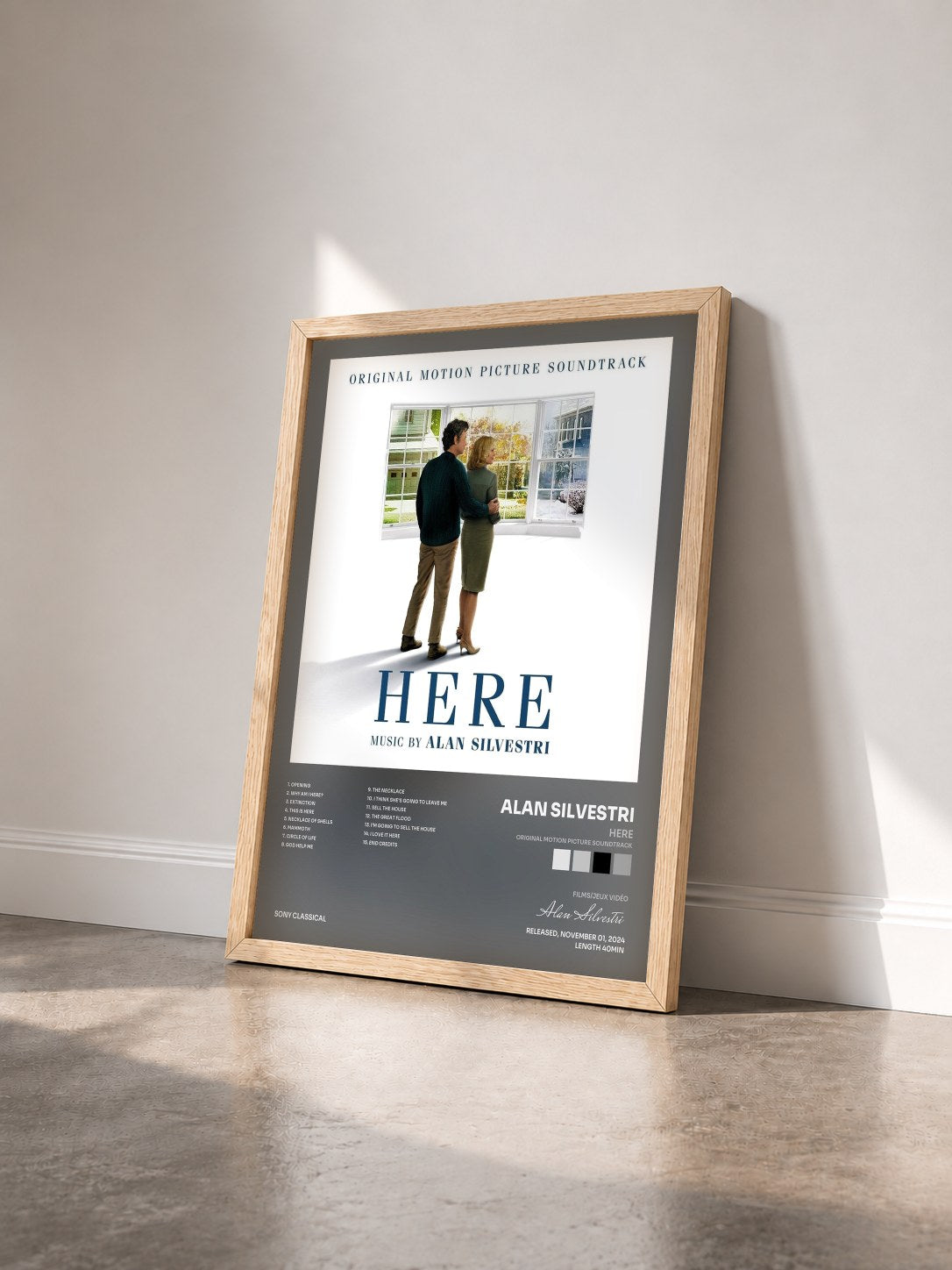 #bois Tableau de l'album Here (Original Motion Picture Soundtrack) de Alan Silvestri vu de trois quarts, cadre en bois brut