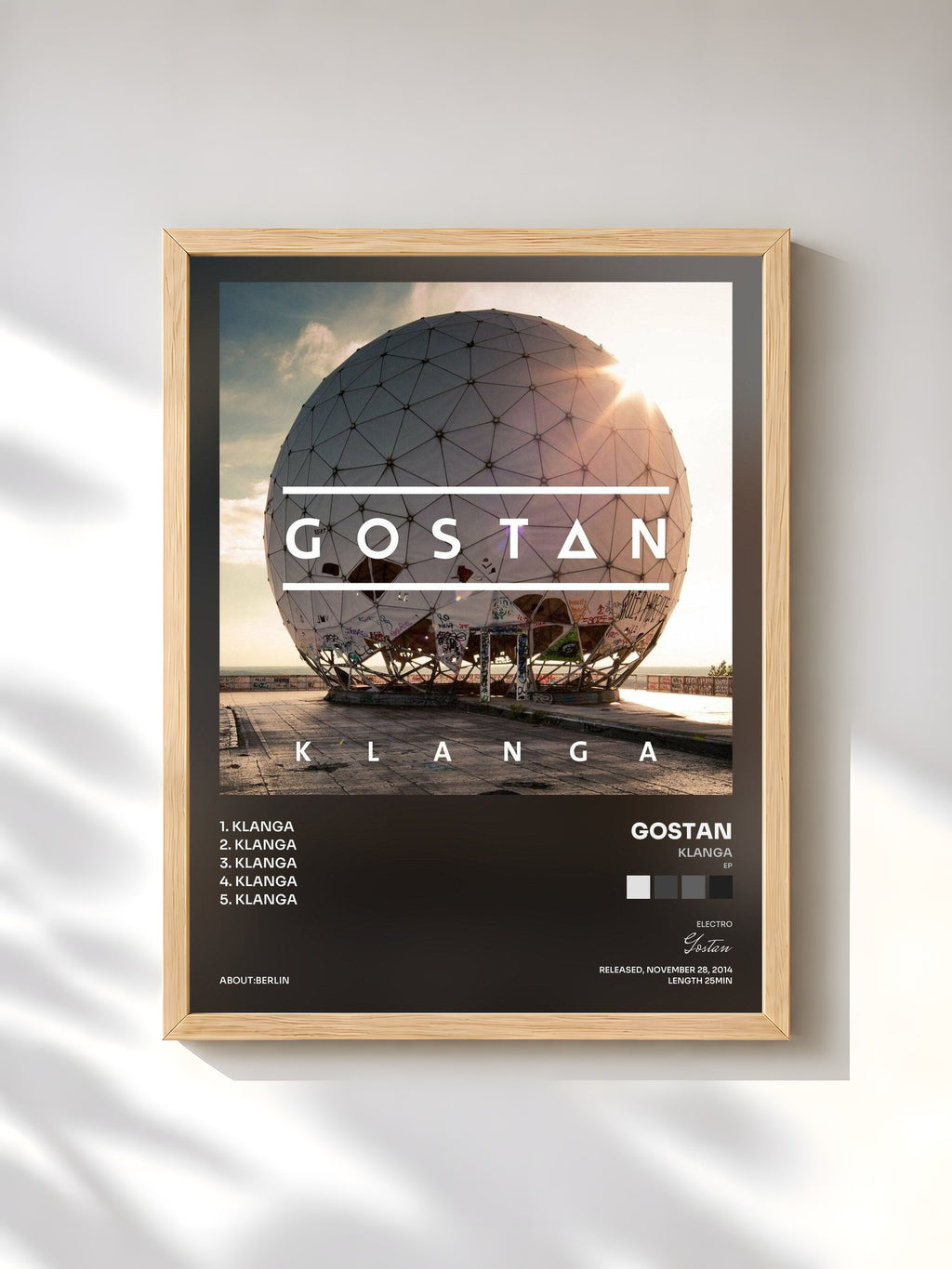 #bois Tableau de l'album Klanga (EP) de Gostan, cadre en bois brut, imprimé et encadré en France