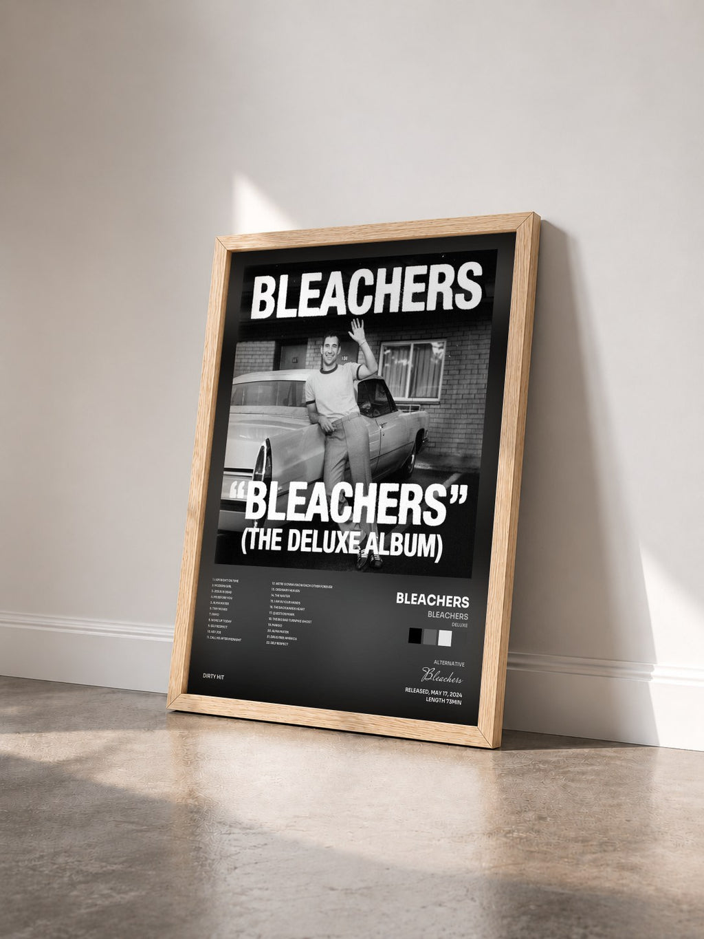 #bois Tableau de l'album Bleachers (Deluxe) de Bleachers vu de trois quarts, cadre en bois brut