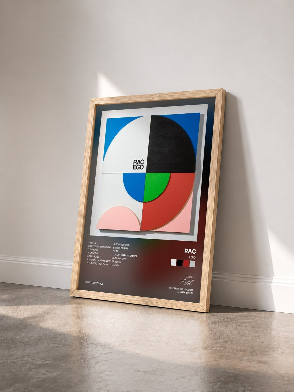 #bois Tableau de l'album EGO de RAC vu de trois quarts, cadre en bois brut