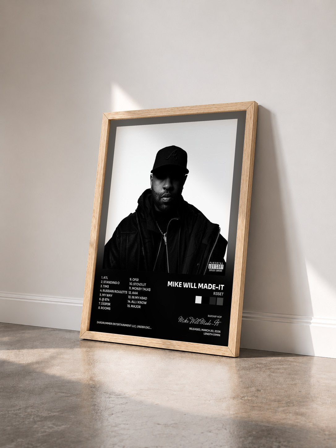 #bois Tableau de l'album R3SET de Mike Will Made-It vu de trois quarts, cadre en bois brut