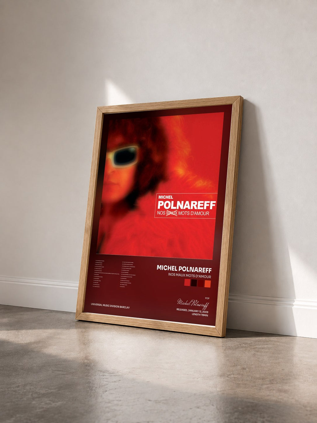 #bois Tableau de l'album Nos Maux Mots D'Amour de Michel Polnareff vu de trois quarts, cadre en bois brut