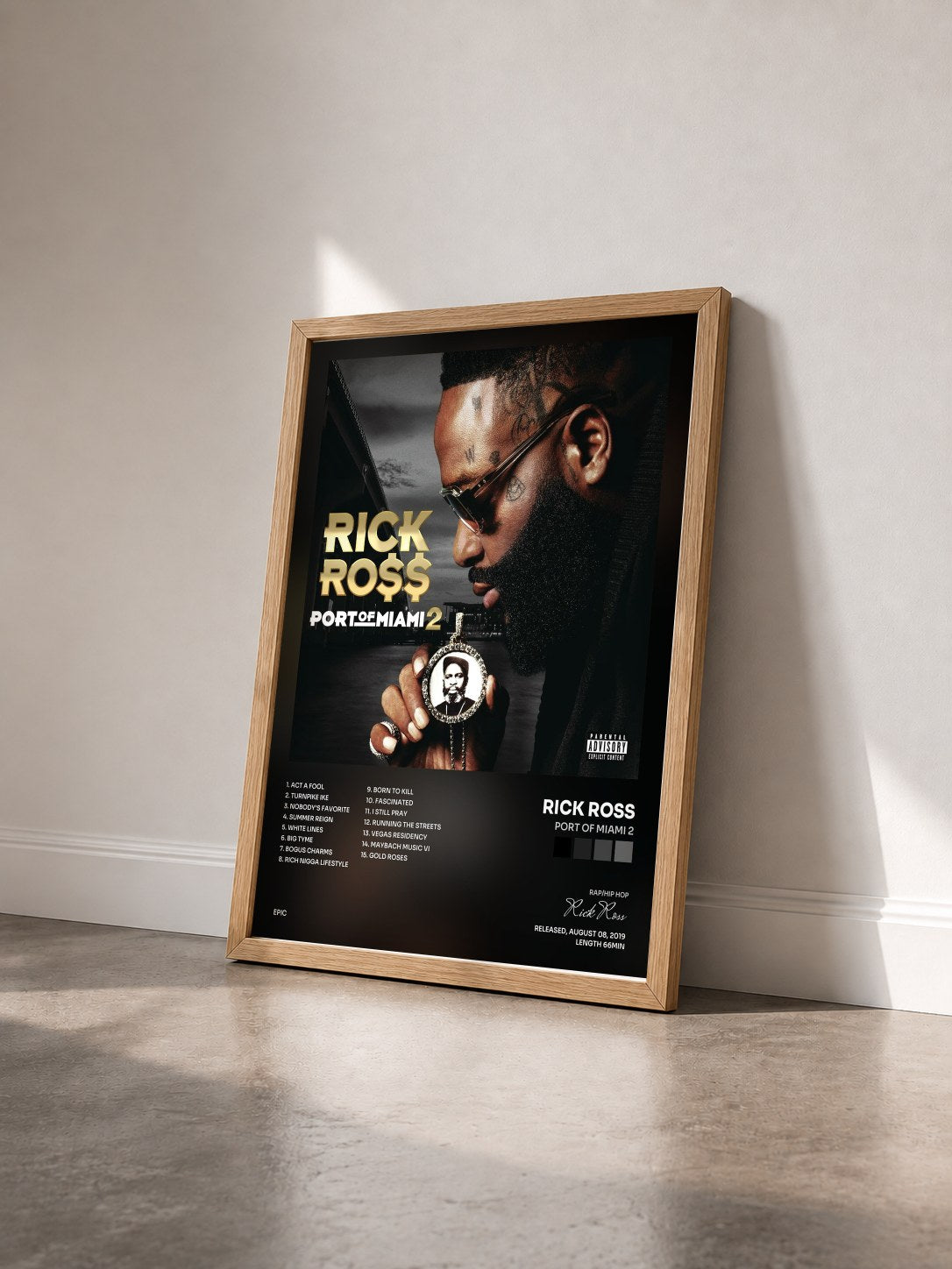 #bois Tableau de l'album Port of Miami 2 de Rick Ross vu de trois quarts, cadre en bois brut