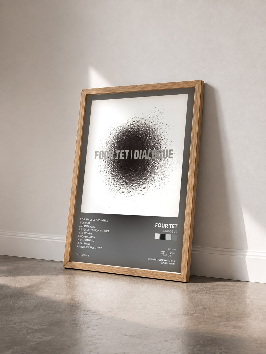 #bois Tableau de l'album Dialogue de Four Tet vu de trois quarts, cadre en bois brut