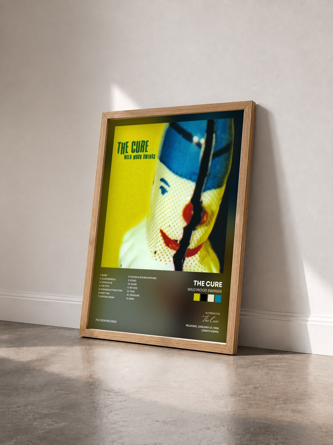#bois Tableau de l'album Wild Mood Swings de The Cure vu de trois quarts, cadre en bois brut