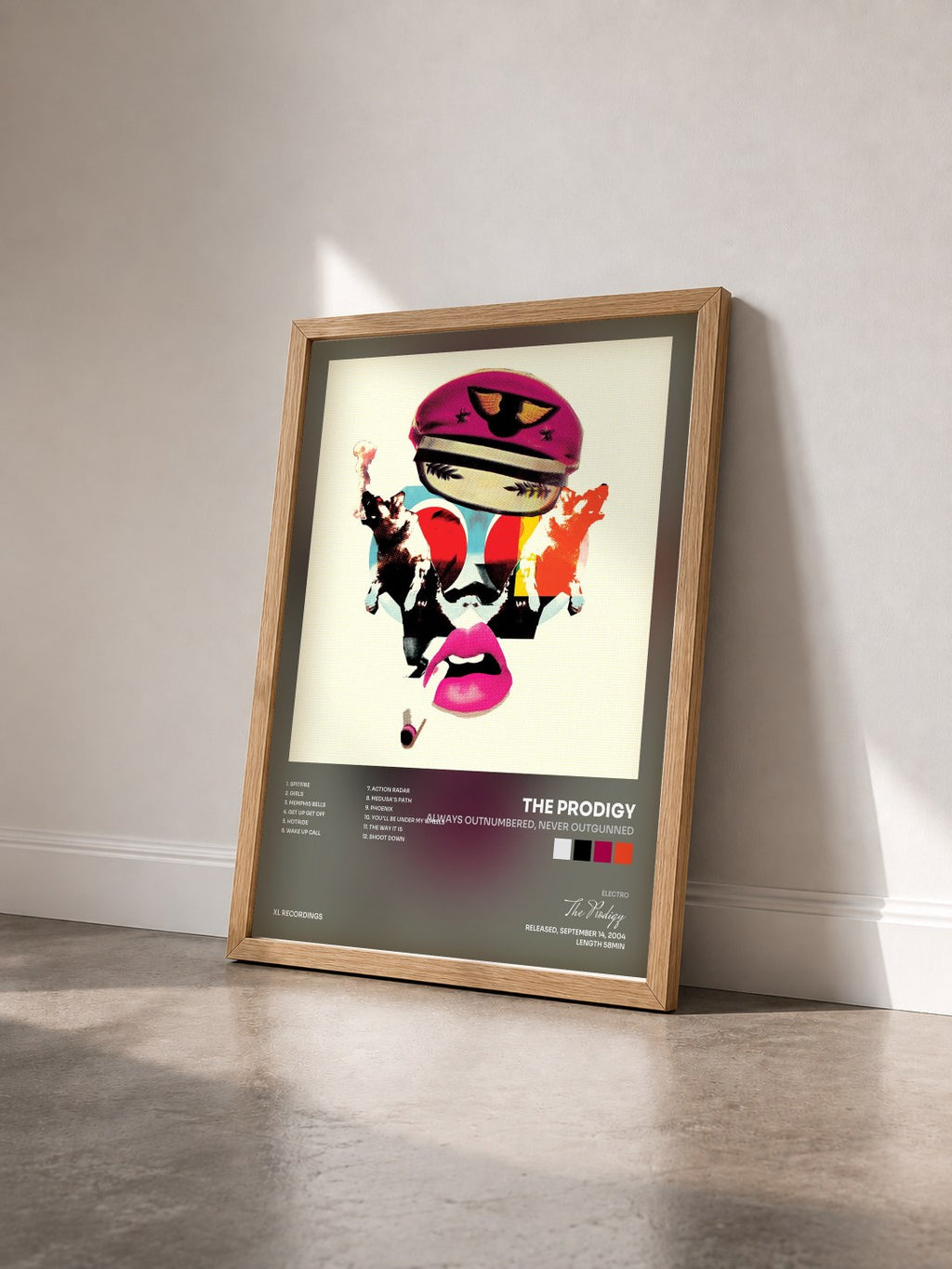 #bois Tableau de l'album Always Outnumbered, Never Outgunned de The Prodigy vu de trois quarts, cadre en bois brut