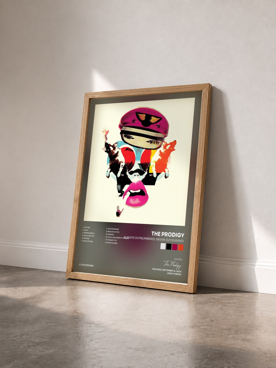 #bois Tableau de l'album Always Outnumbered, Never Outgunned de The Prodigy vu de trois quarts, cadre en bois brut