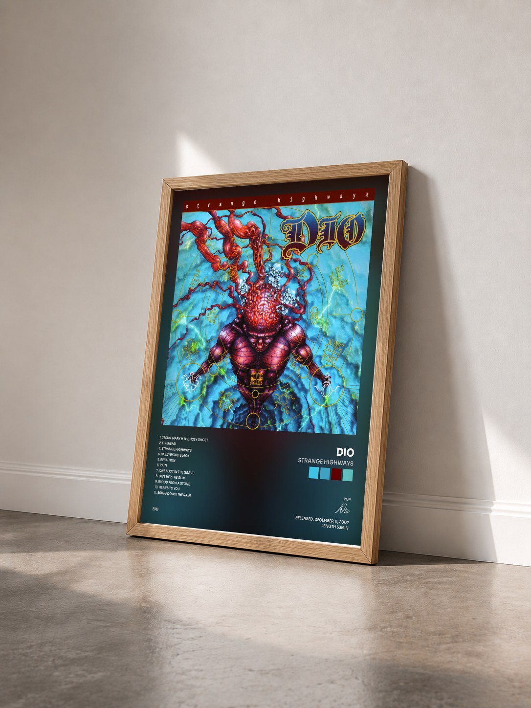 #bois Tableau de l'album Strange Highways de Dio vu de trois quarts, cadre en bois brut