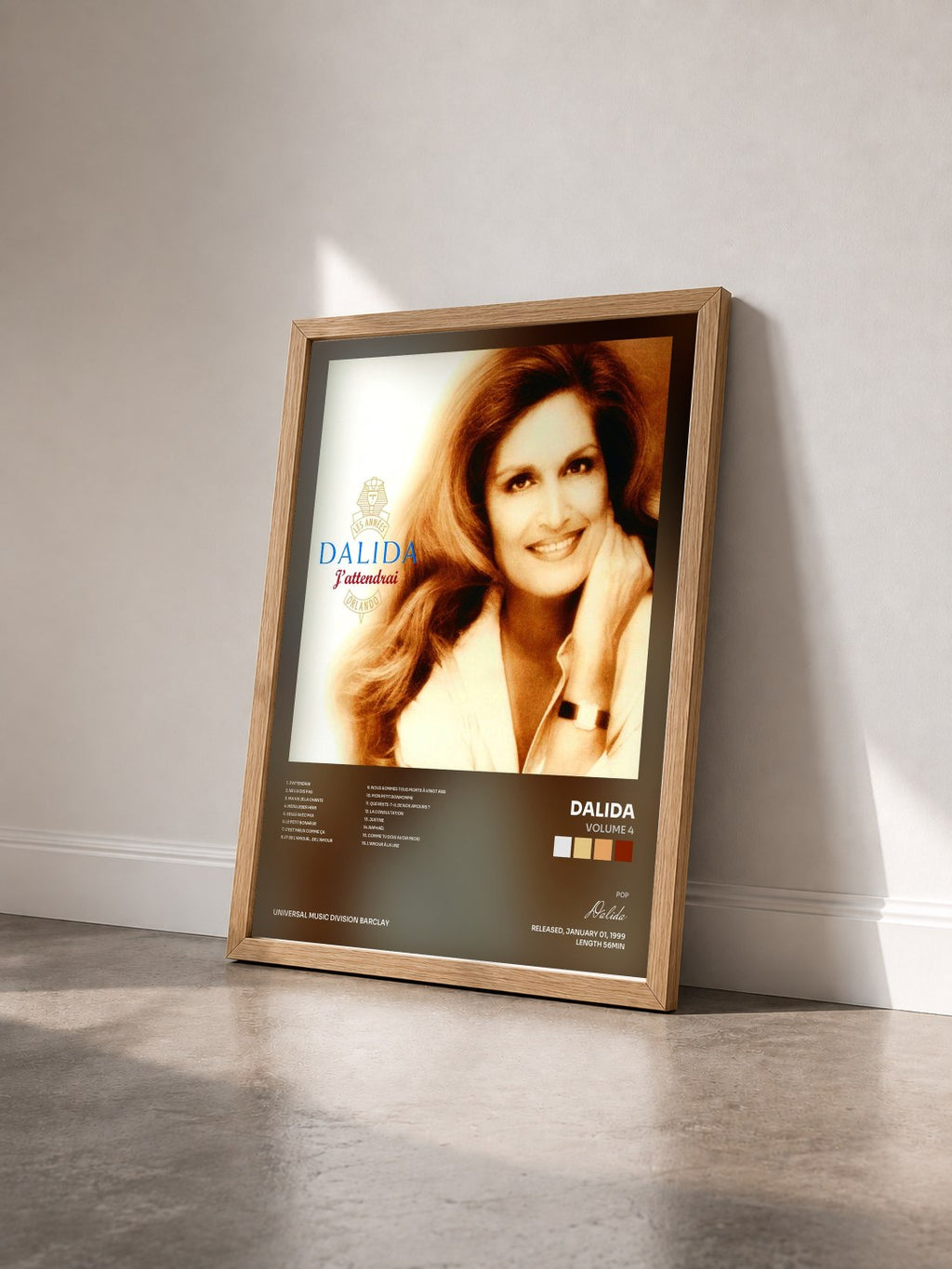 #bois Tableau de l'album Volume 4 de Dalida vu de trois quarts, cadre en bois brut