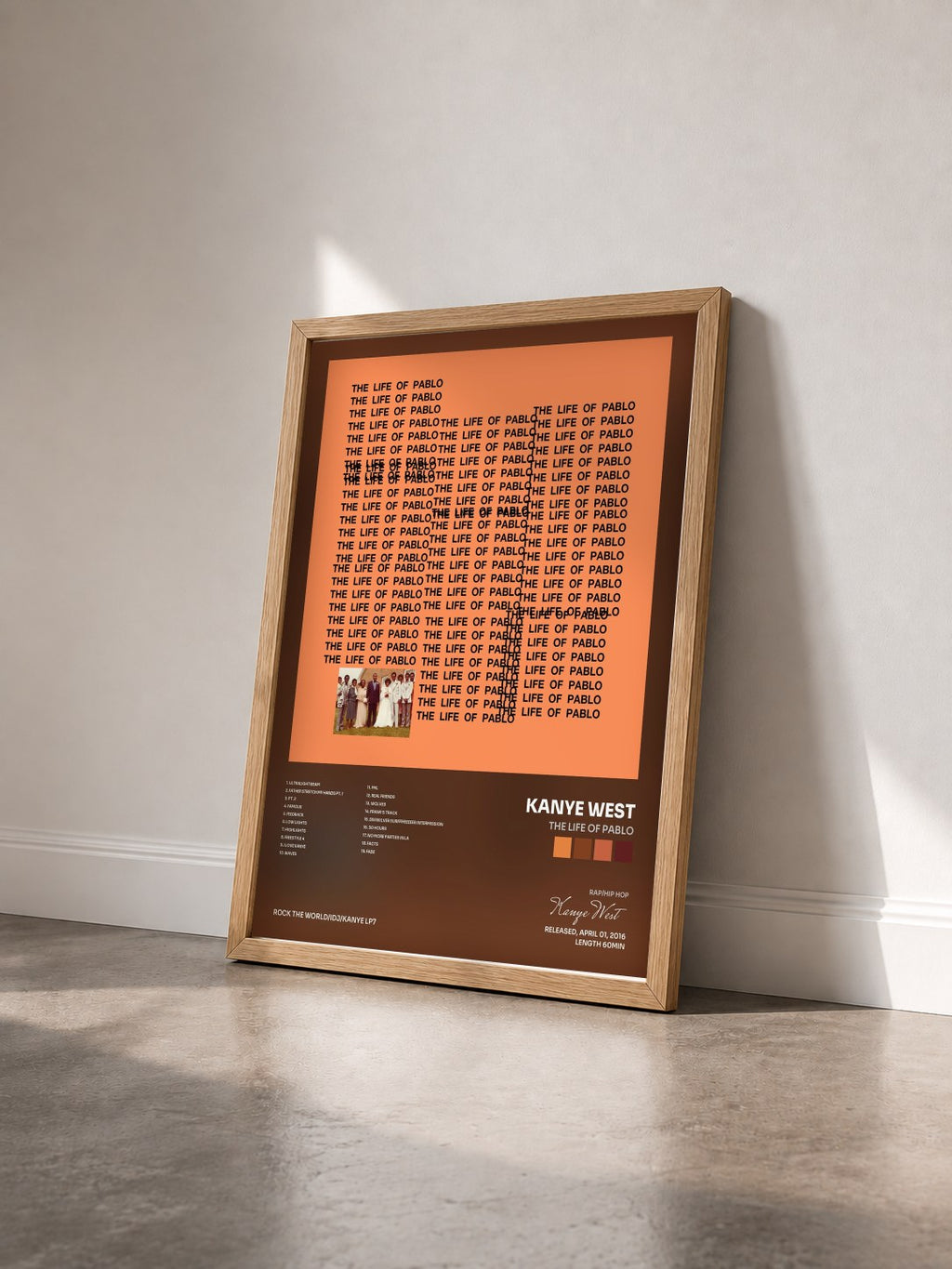 #bois Tableau de l'album The Life Of Pablo de Kanye West vu de trois quarts, cadre en bois brut