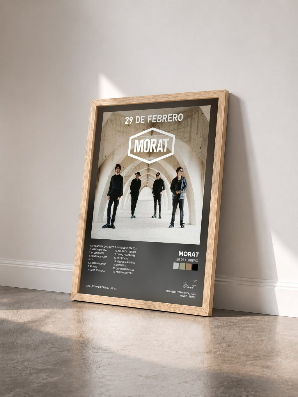 #bois Tableau de l'album 29 De Febrero de Morat vu de trois quarts, cadre en bois brut