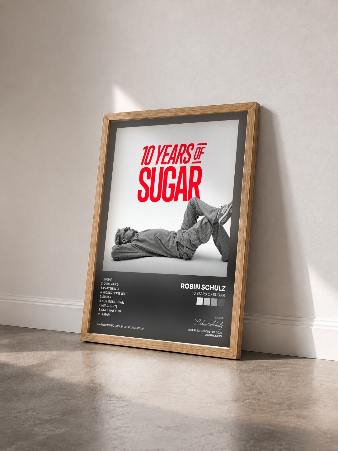 #bois Tableau de l'album 10 Years of Sugar de Robin Schulz vu de trois quarts, cadre en bois brut