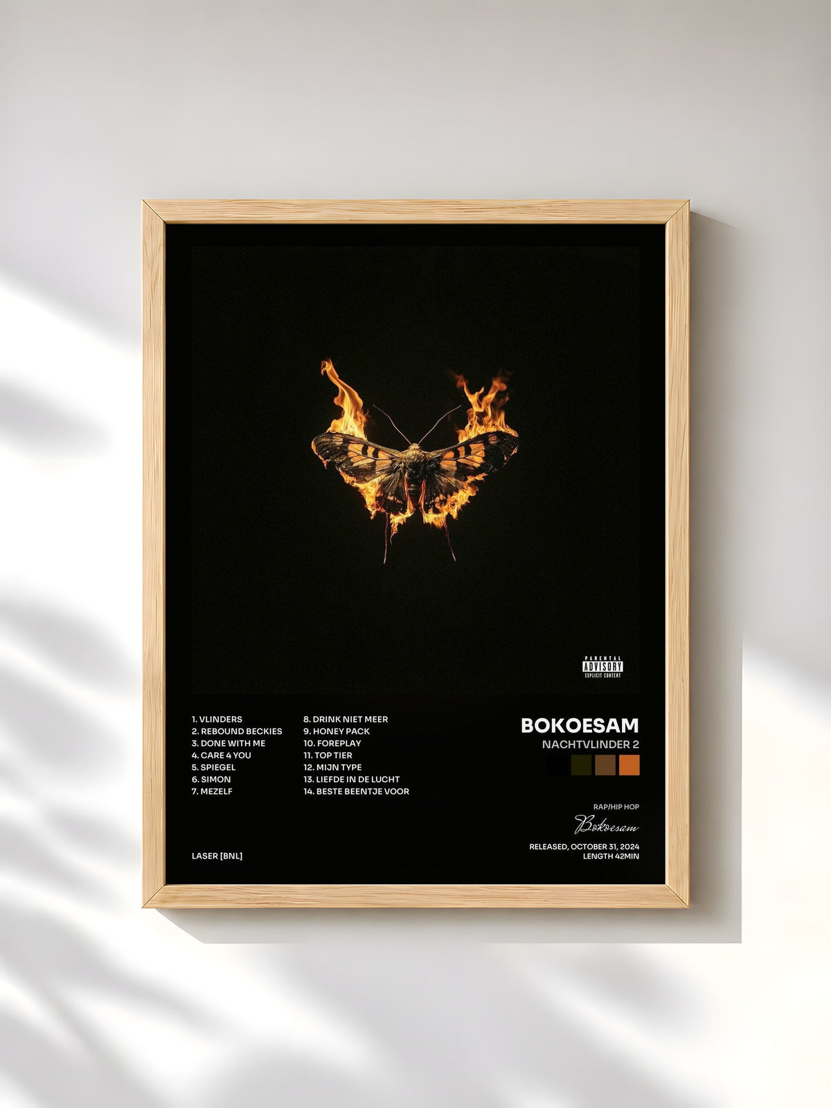 #bois Tableau de l'album Nachtvlinder 2 de Bokoesam, cadre en bois brut, imprimé et encadré en France