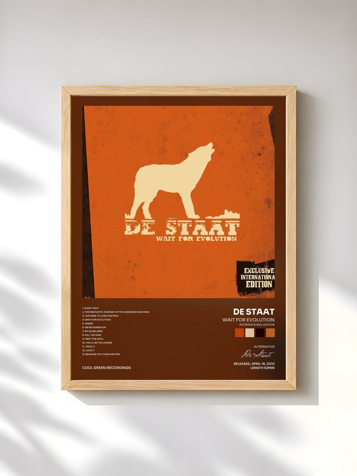 #bois Tableau de l'album Wait For Evolution (International Edition) de De Staat, cadre en bois brut, imprimé et encadré en France