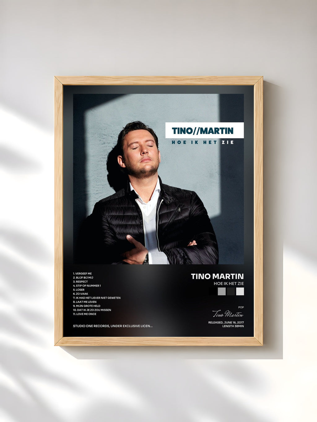 #bois Tableau de l'album Hoe Ik Het Zie de Tino Martin, cadre en bois brut, imprimé et encadré en France