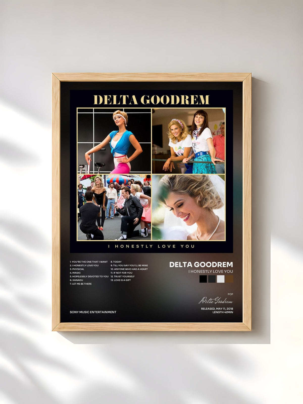 #bois Tableau de l'album I Honestly Love You de Delta Goodrem, cadre en bois brut, imprimé et encadré en France