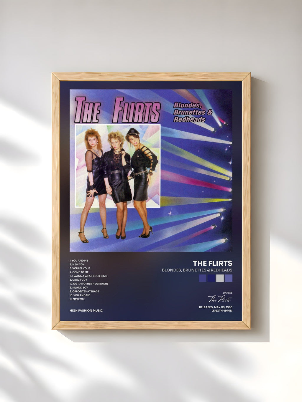 #bois Tableau de l'album Blondes, Brunettes & Redheads de The Flirts, cadre en bois brut, imprimé et encadré en France