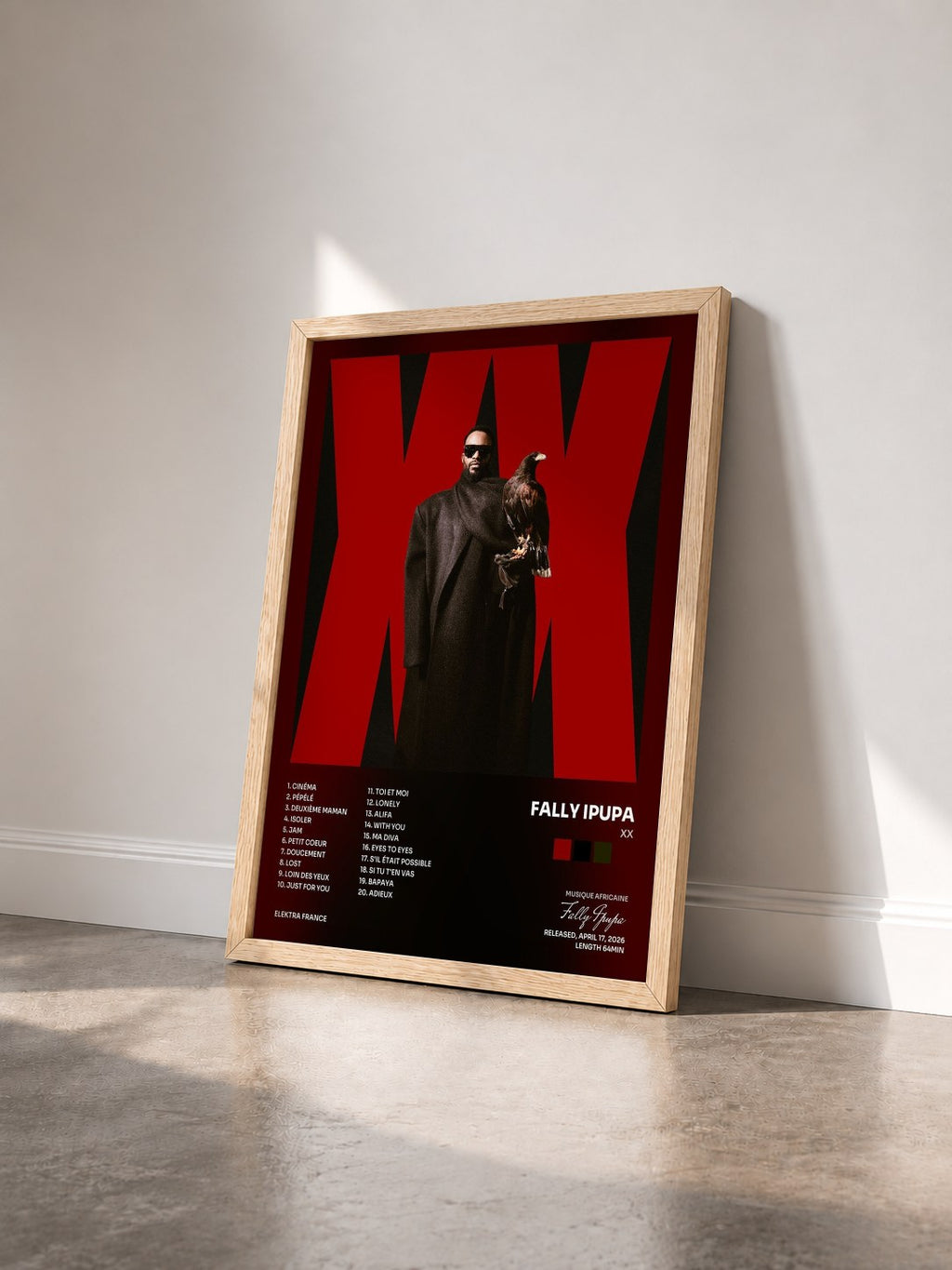 #bois Tableau de l'album XX de Fally Ipupa vu de trois quarts, cadre en bois brut