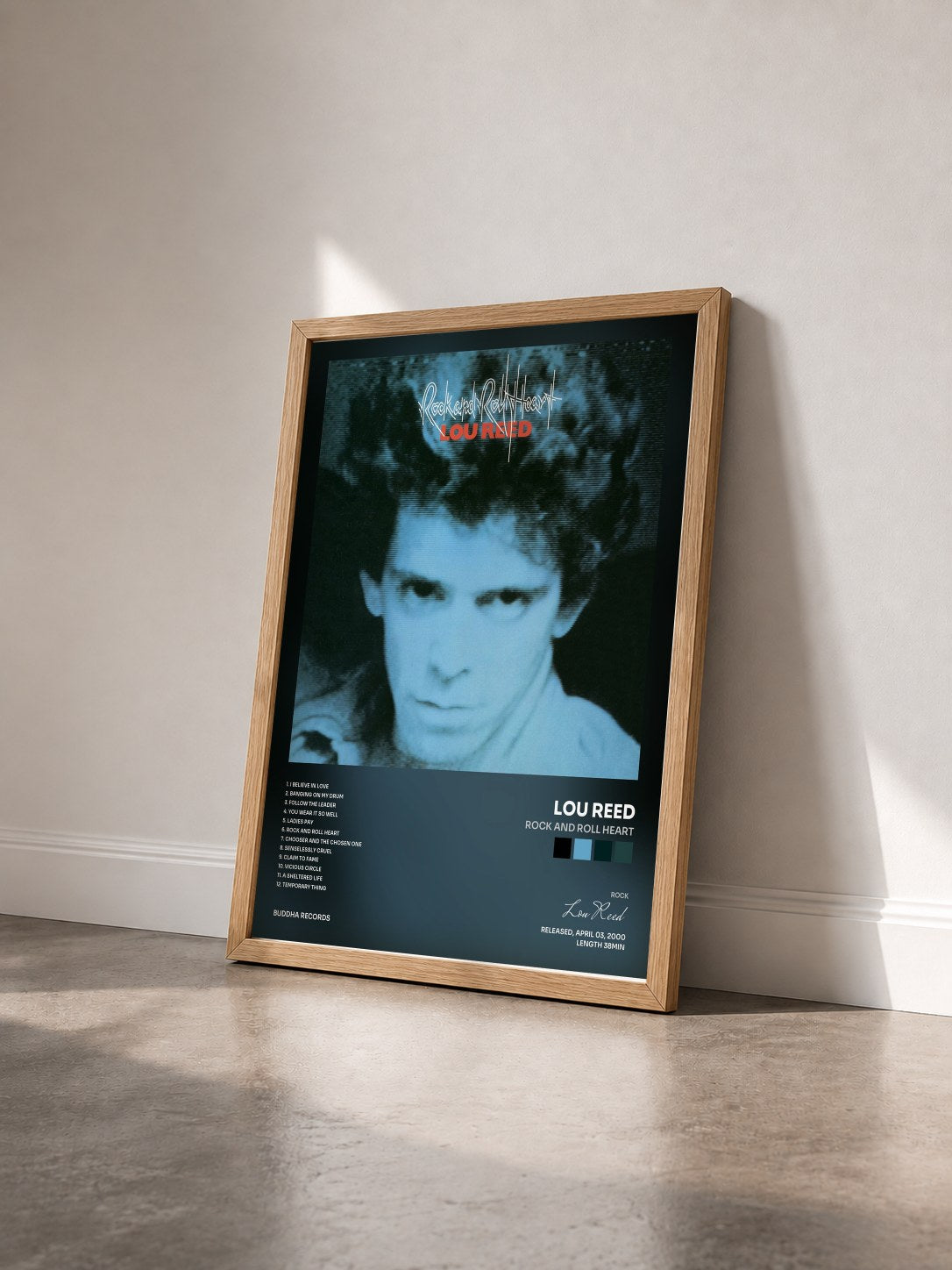 #bois Tableau de l'album Rock And Roll Heart de Lou Reed vu de trois quarts, cadre en bois brut