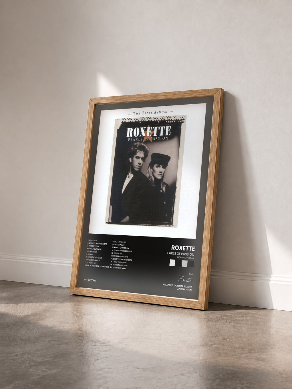 #bois Tableau de l'album Pearls Of Passion (Extended Version) de Roxette vu de trois quarts, cadre en bois brut