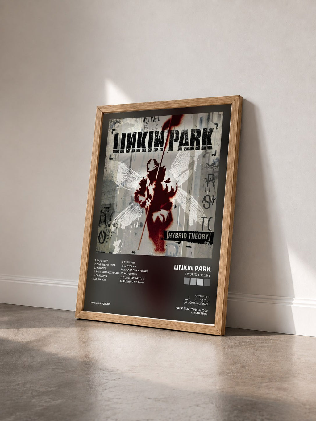 #bois Tableau de l'album Hybrid Theory de Linkin Park vu de trois quarts, cadre en bois brut
