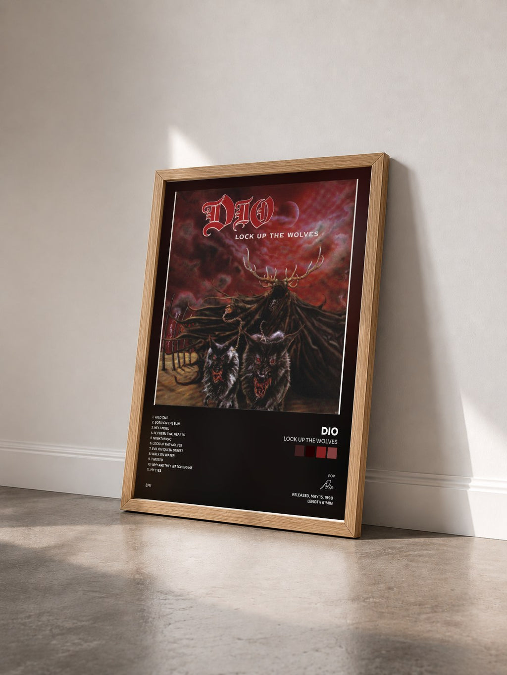 #bois Tableau de l'album Lock Up The Wolves de Dio vu de trois quarts, cadre en bois brut