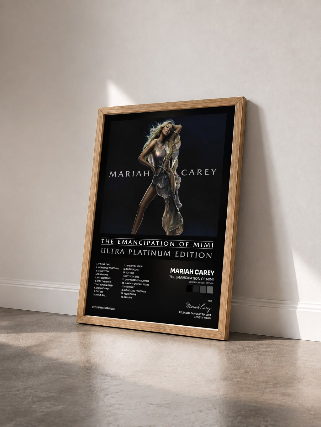 #bois Tableau de l'album The Emancipation Of Mimi (Ultra Platinum Edition) de Mariah Carey vu de trois quarts, cadre en bois brut