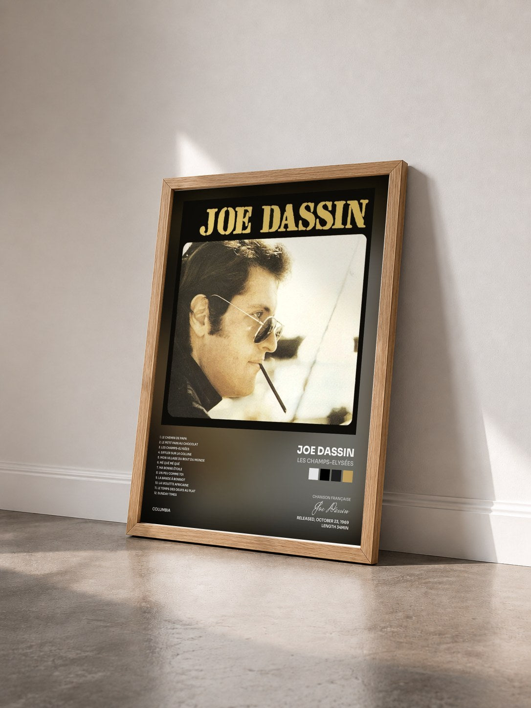 #bois Tableau de l'album Les Champs-Elysées de Joe Dassin vu de trois quarts, cadre en bois brut