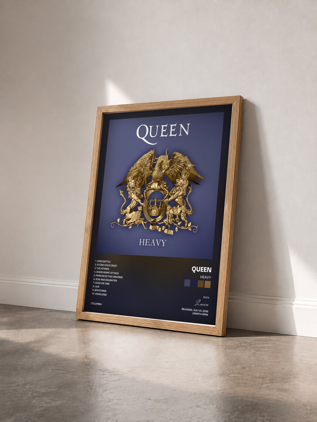 #bois Tableau de l'album Heavy de Queen vu de trois quarts, cadre en bois brut