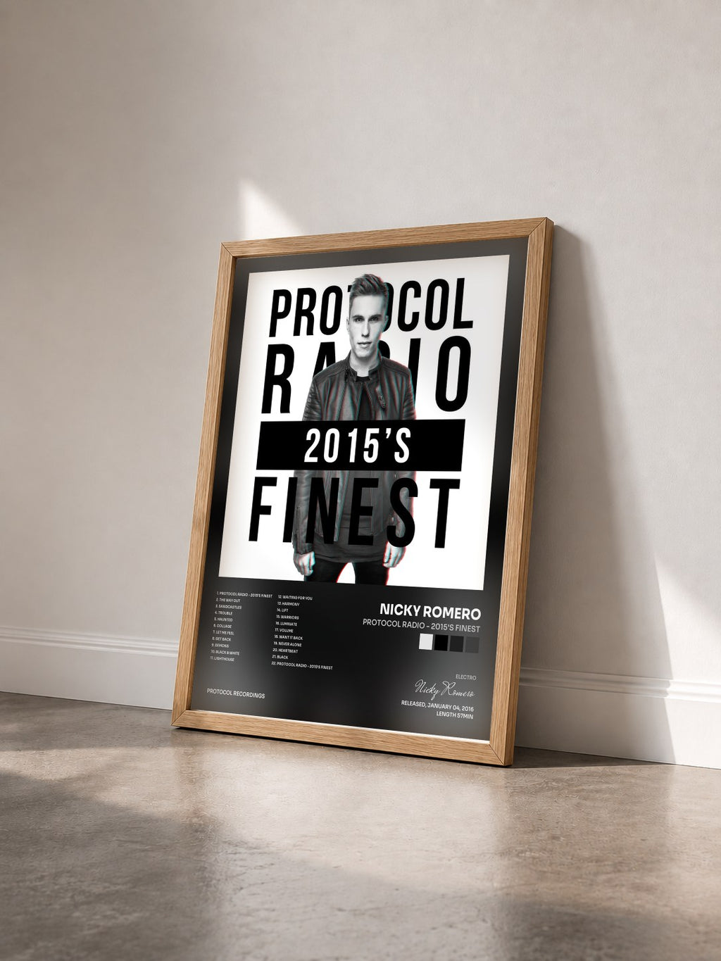 #bois Tableau de l'album Protocol Radio - 2015's Finest de Nicky Romero vu de trois quarts, cadre en bois brut
