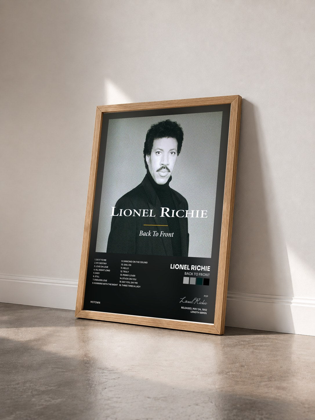 #bois Tableau de l'album Back To Front de Lionel Richie vu de trois quarts, cadre en bois brut