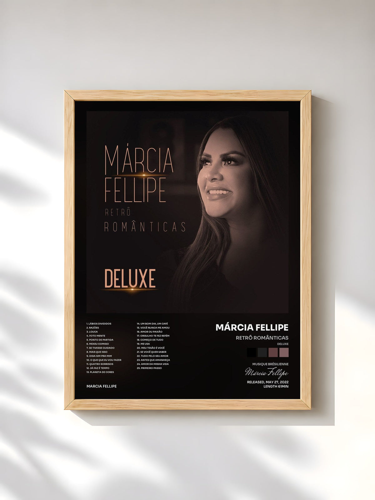 #bois Tableau de l'album Retrô Românticas (DELUXE) de Márcia Fellipe, cadre en bois brut, imprimé et encadré en France