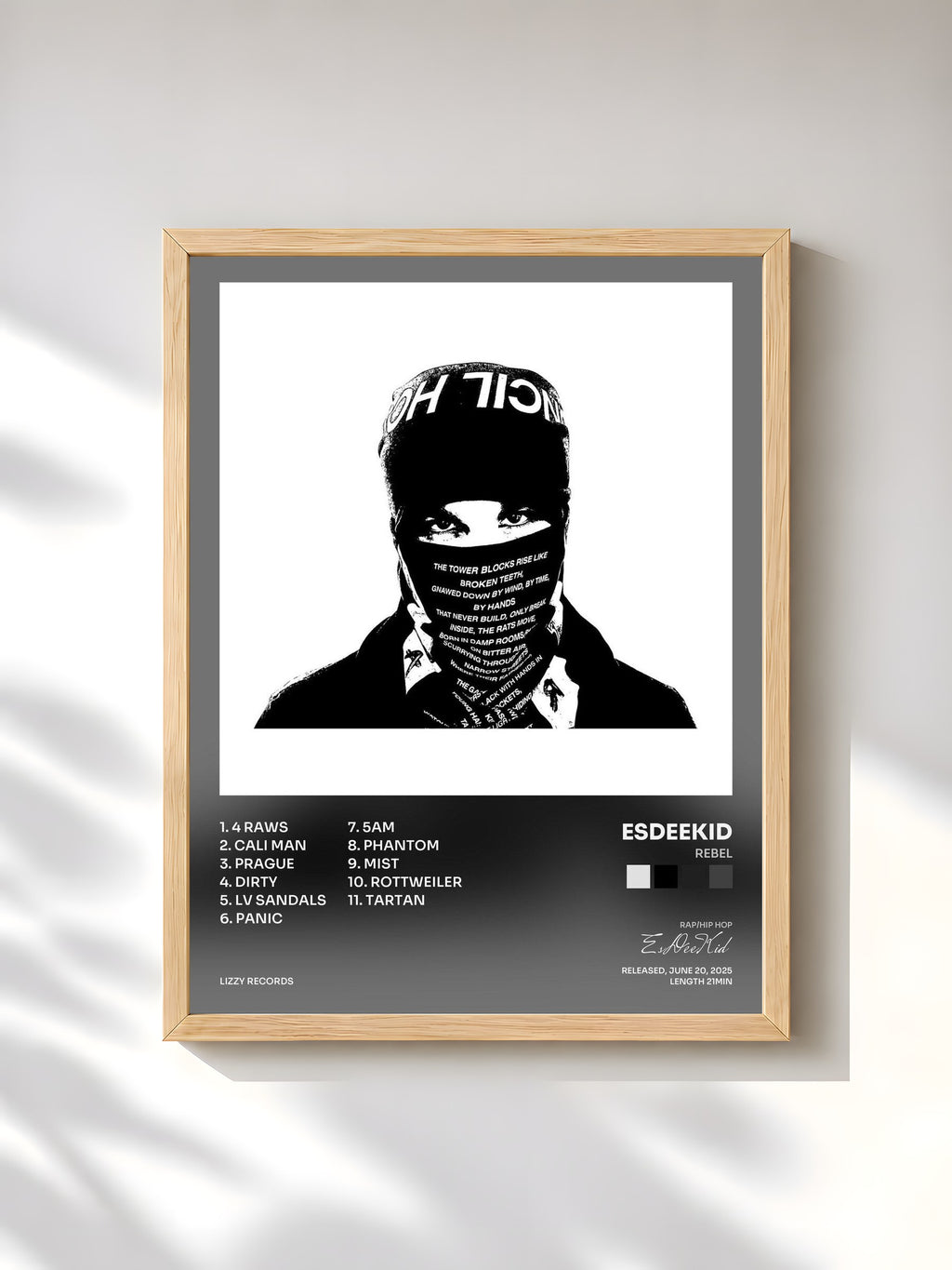 #bois Tableau de l'album Rebel de EsDeeKid, cadre en bois brut, imprimé et encadré en France
