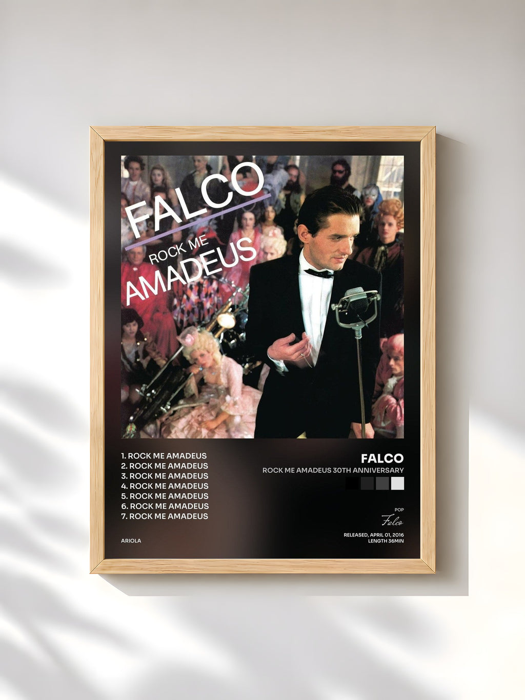 #bois Tableau de l'album Rock Me Amadeus 30th Anniversary de Falco, cadre en bois brut, imprimé et encadré en France