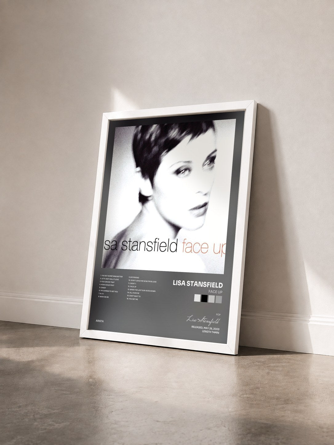 #blanc Tableau de l'album Face Up de Lisa Stansfield vu de trois quarts, cadre blanc