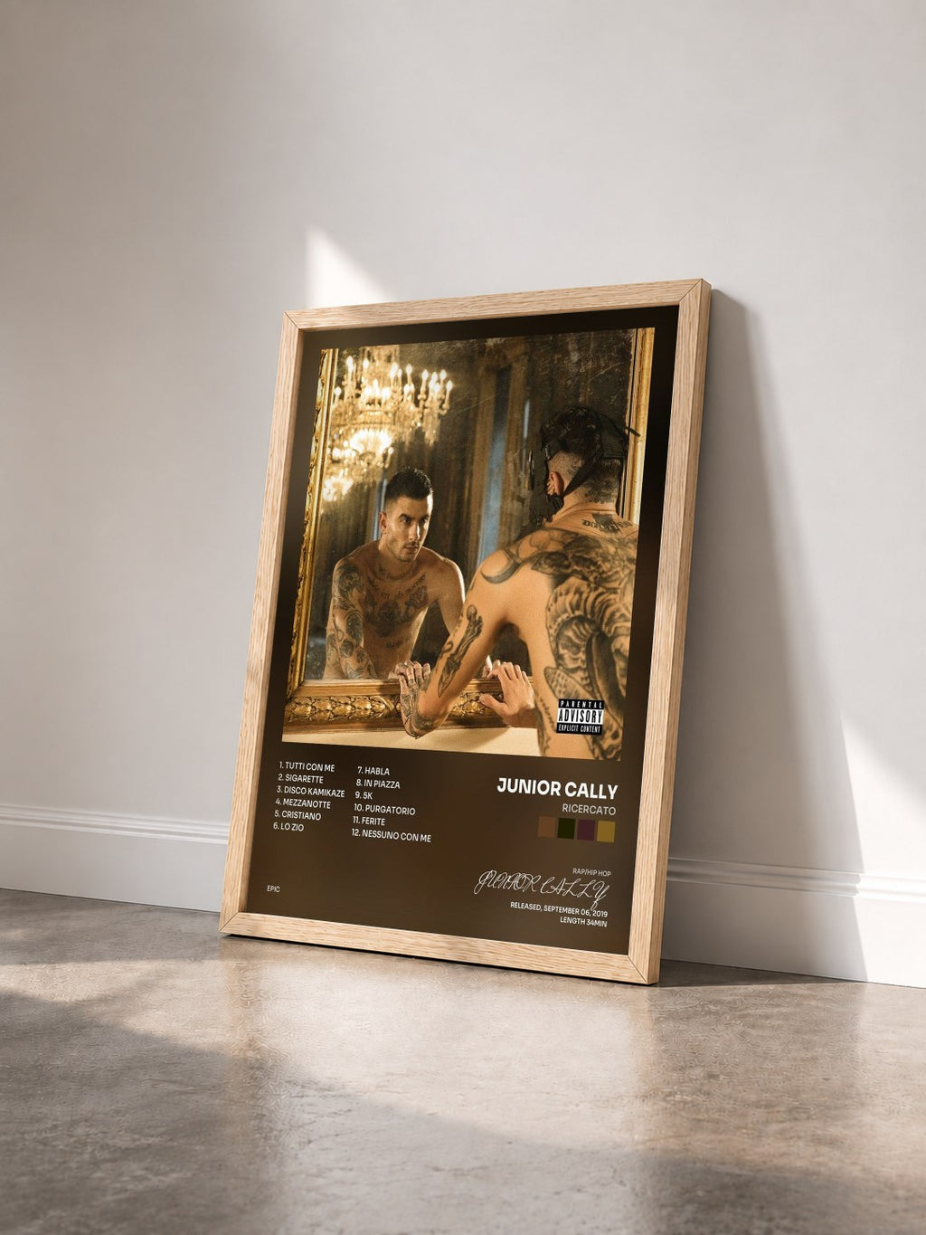 #bois Tableau de l'album Ricercato de JUNIOR CALLY vu de trois quarts, cadre en bois brut