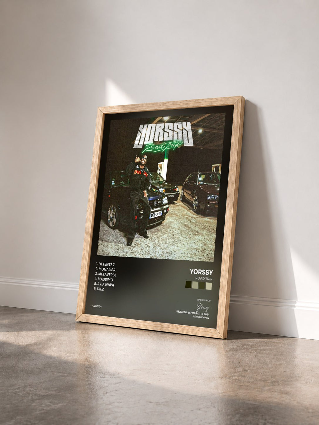 #bois Tableau de l'album Road Trip de Yorssy vu de trois quarts, cadre en bois brut