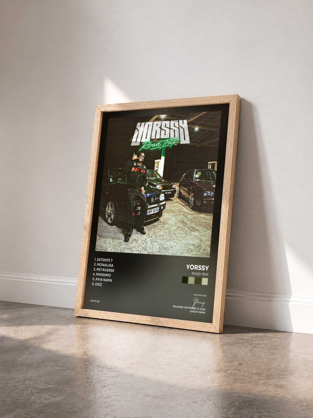 #bois Tableau de l'album Road Trip de Yorssy vu de trois quarts, cadre en bois brut