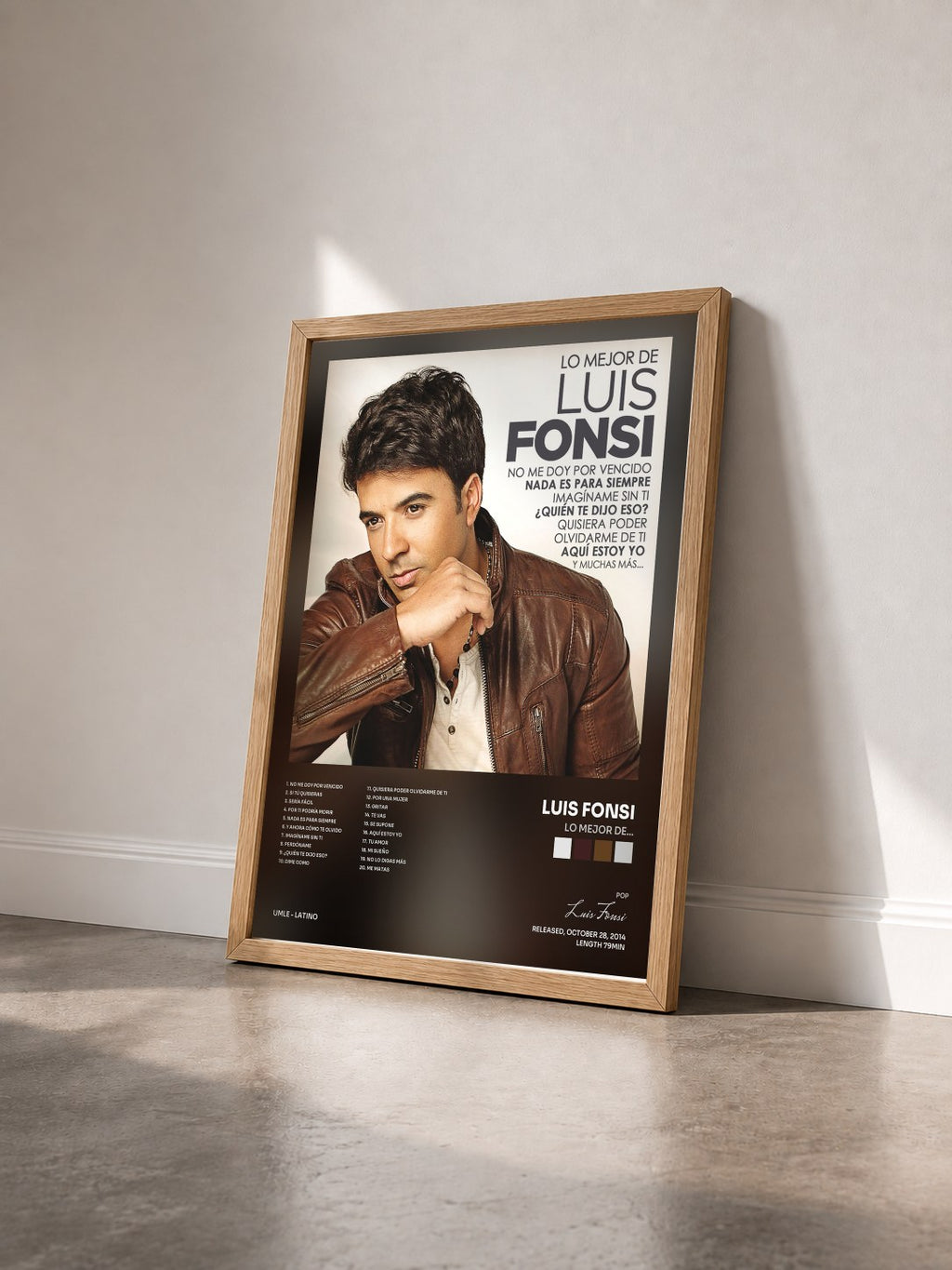 #bois Tableau de l'album Lo Mejor De... de Luis Fonsi vu de trois quarts, cadre en bois brut