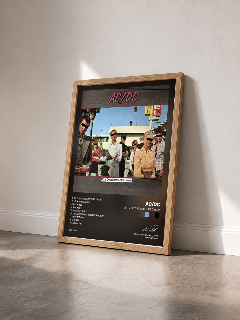 #bois Tableau de l'album Dirty Deeds Done Dirt Cheap de AC/DC vu de trois quarts, cadre en bois brut