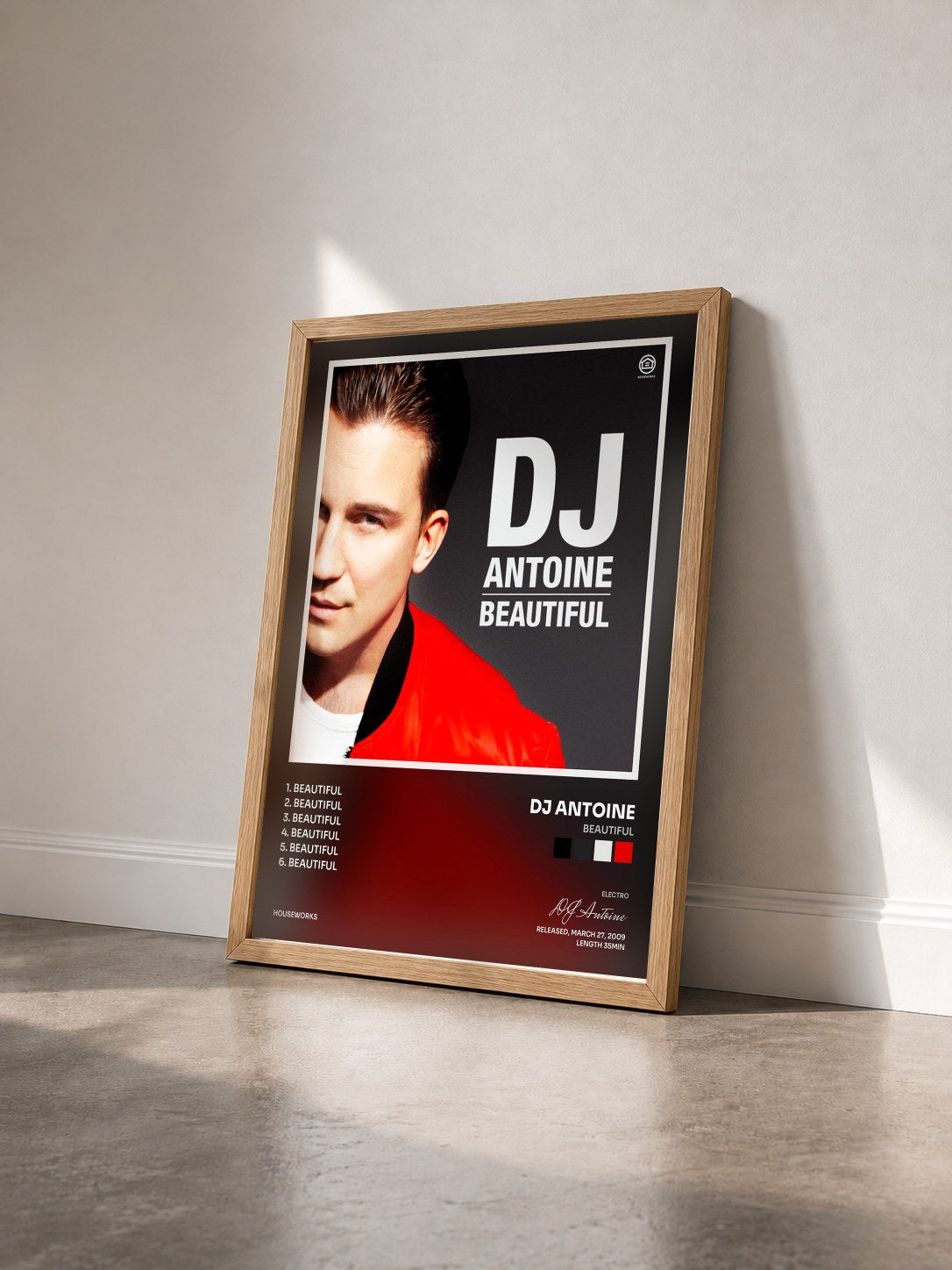 #bois Tableau de l'album Beautiful de DJ Antoine vu de trois quarts, cadre en bois brut