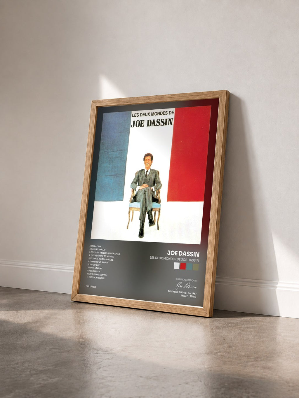 #bois Tableau de l'album Les deux mondes de Joe Dassin de Joe Dassin vu de trois quarts, cadre en bois brut